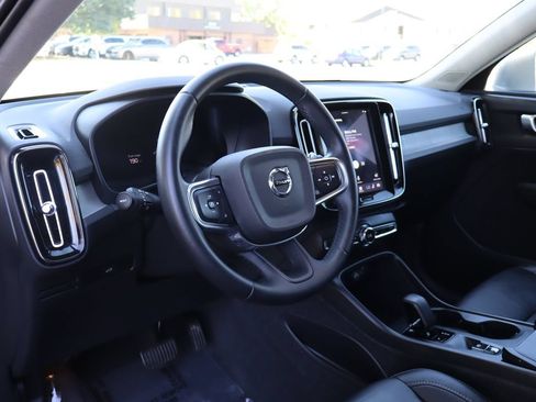 Used 2024 Volvo XC40 B5 Core w/ Protection Package Premier AWD/4WD image 15