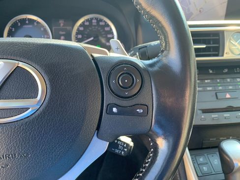 Used 2016 Lexus IS 300 AWD image 30