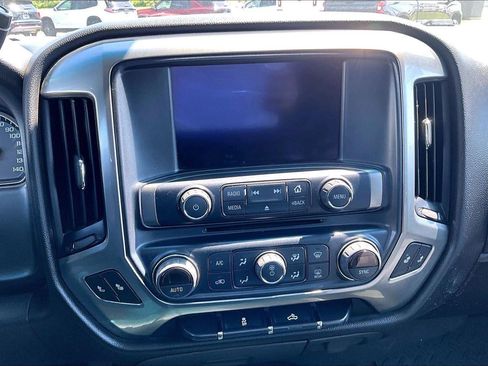 Used 2018 Chevrolet Silverado 1500 LT w/ All Star Edition AWD/4WD image 6