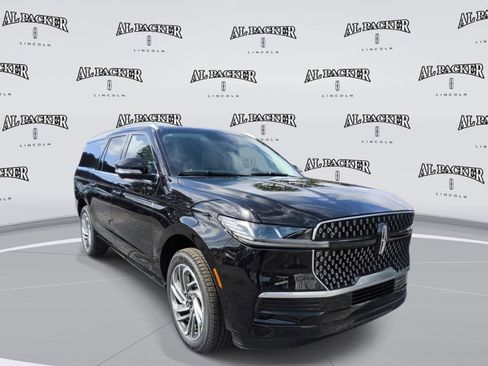 New 2026 Lincoln Navigator L Reserve AWD/4WD image 7