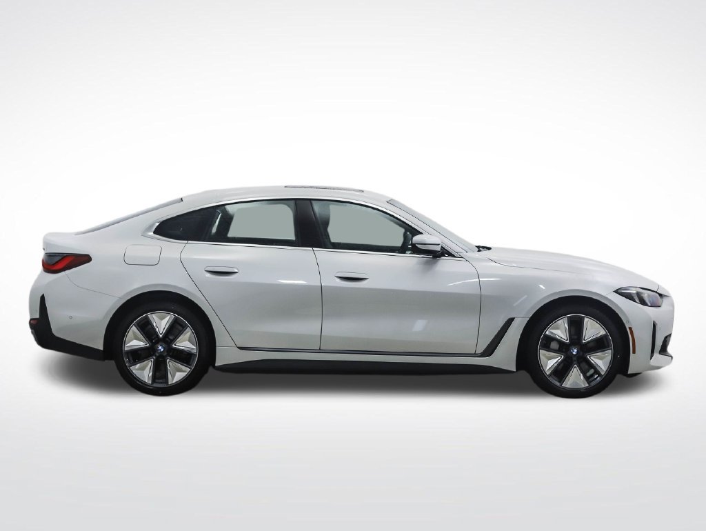 Used 2026 BMW i4 xDrive40i w/ Parking Assistance Package AWD/4WD image 6