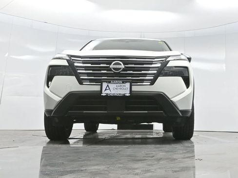 Used 2024 Nissan Rogue S image 60