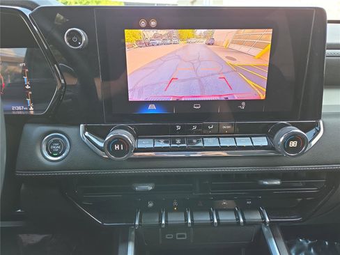 Used 2023 Chevrolet Colorado LT w/ LT Convenience Package image 21