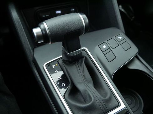 Certified 2025 Kia Sportage LX image 30