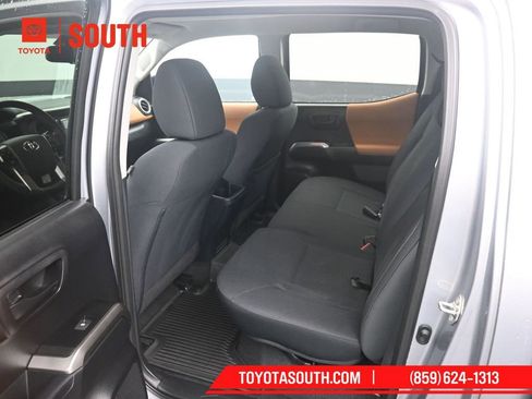 Used 2019 Toyota Tacoma SR5 image 10