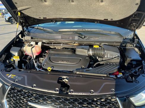 Used 2024 Chrysler Pacifica Touring-L FWD image 29