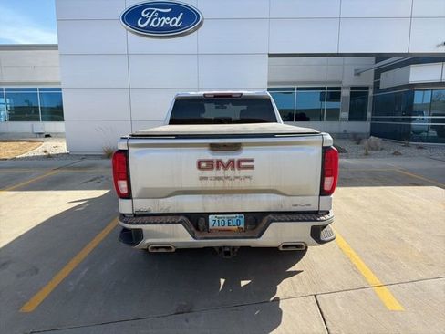 Used 2021 GMC Sierra 1500 SLE w/ X31 Off-Road Package image 4