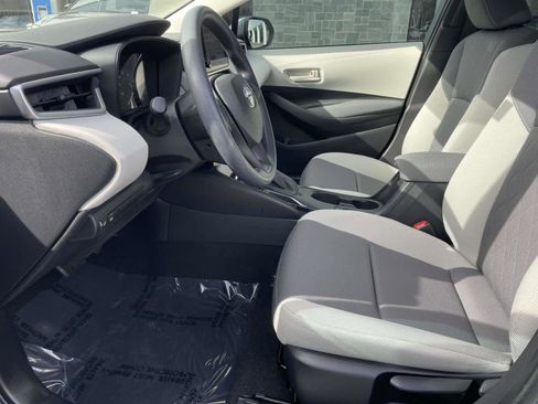 Used 2023 Toyota Corolla LE image 13