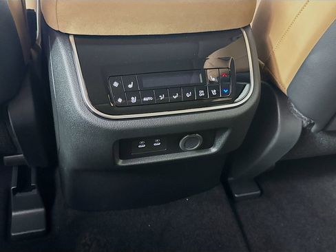 New 2026 INFINITI QX80 Luxe w/ Cargo Package image 32