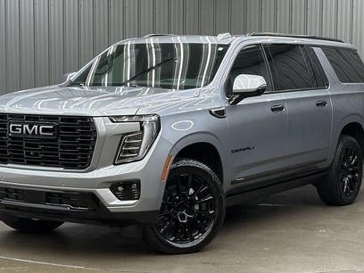 Used 2025 GMC Yukon XL Denali w/ Sun & Power Step Package