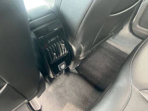 Used 2025 Jeep Compass Limited image 23