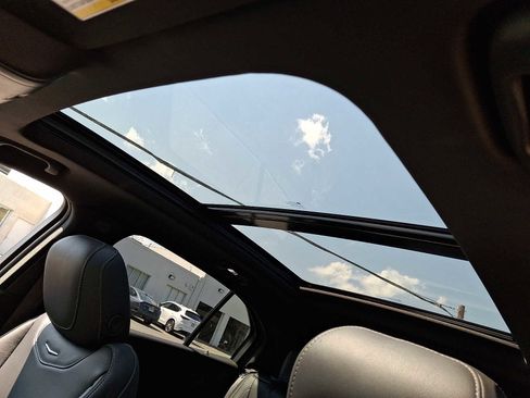 Used 2023 Cadillac XT4 Premium Luxury w/ Cold Weather Package AWD/4WD image 15