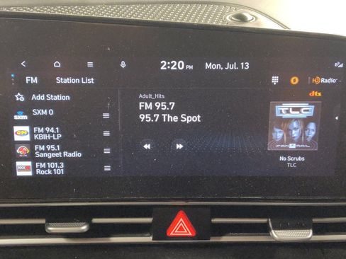 Used 2023 Hyundai Elantra SEL w/ Convenience Package FWD image 25