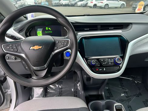 Used 2020 Chevrolet Bolt LT image 19