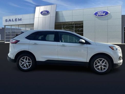 Used 2022 Ford Edge SEL w/ Convenience Package AWD/4WD image 2