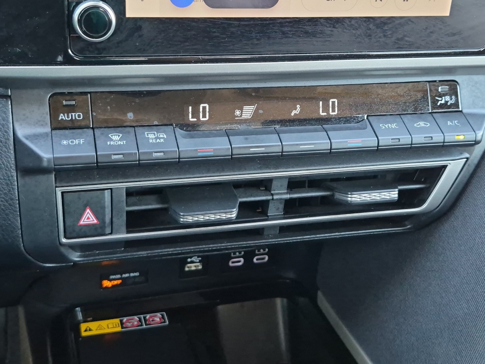 Certified 2025 Toyota Camry LE FWD image 17