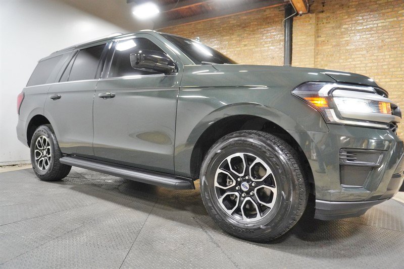Used 2022 Ford Expedition XL AWD/4WD image 8