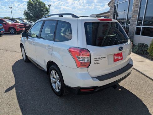 Used 2016 Subaru Forester 2.5i Premium AWD/4WD image 3