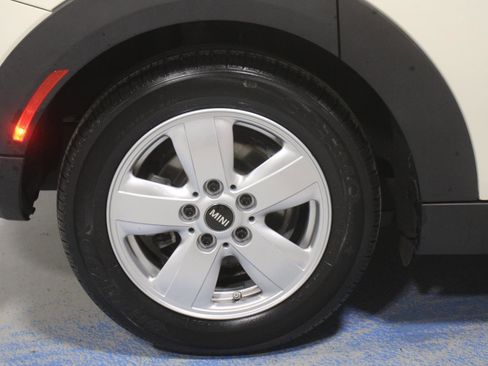Used 2021 MINI Cooper 4-Door Hardtop w/ Storage Package FWD image 32