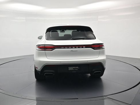 Used 2026 Porsche Macan AWD/4WD image 35