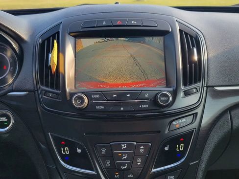 Used 2016 Buick Regal Premium FWD image 16