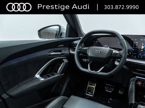 New 2025 Audi SQ5 Prestige image 23