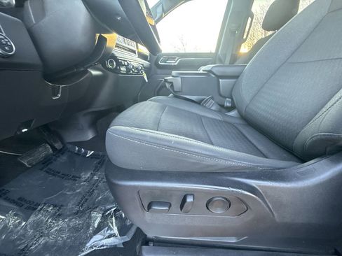 Used 2025 GMC Sierra 1500 Elevation image 12