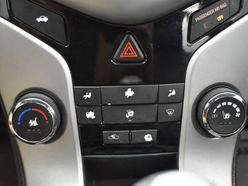 Used 2016 Chevrolet Cruze LT w/ Sun, Sound and Sport Package image 31