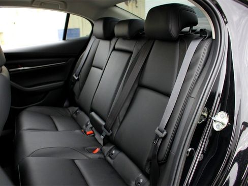 New 2026 MAZDA MAZDA3 2.5 S Sedan w/ Preferred Pkg image 19