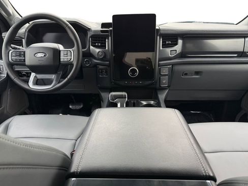 Used 2025 Ford F150 Lightning Flash image 12