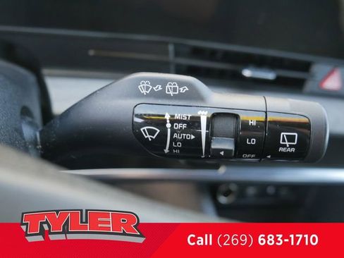 Used 2023 Kia Sportage X-Line w/ X-Line Premium Package AWD/4WD image 26