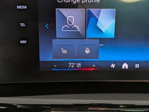 Used 2025 BMW X1 xDrive28i w/ Convenience Package image 20