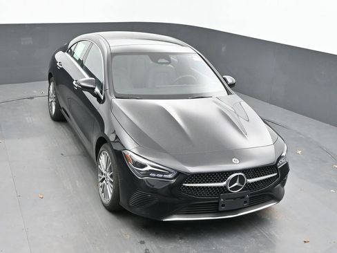 Used 2025 Mercedes-Benz CLA 250 4MATIC image 36