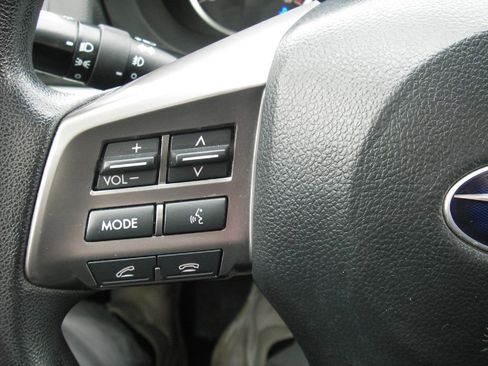 Used 2014 Subaru Crosstrek 2.0i Premium image 17