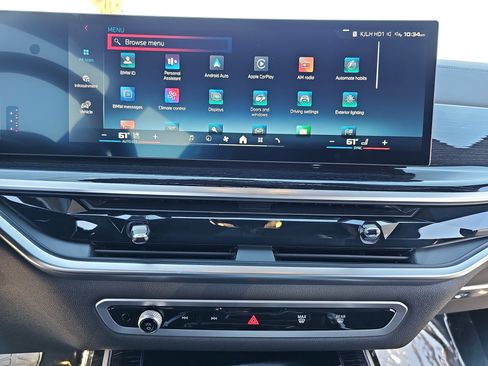 Used 2025 BMW X7 M60i image 23