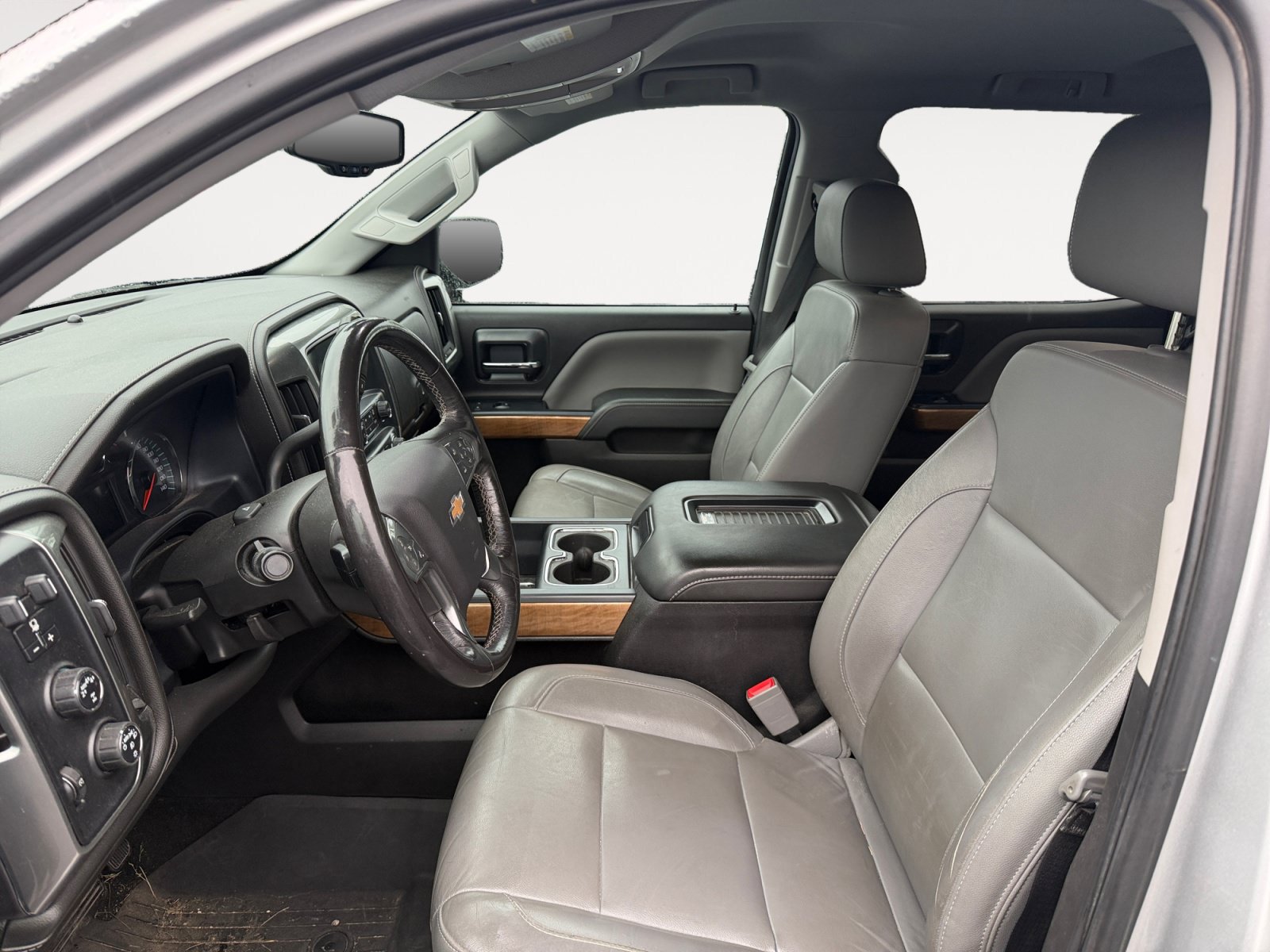 Used 2018 Chevrolet Silverado 1500 LTZ w/ Sport Package AWD/4WD image 9