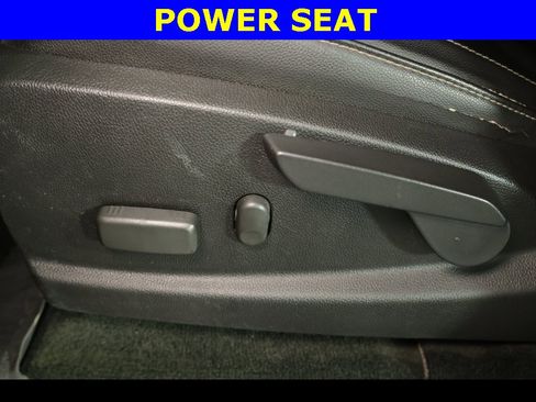 Used 2018 Chevrolet Colorado ZR2 image 6