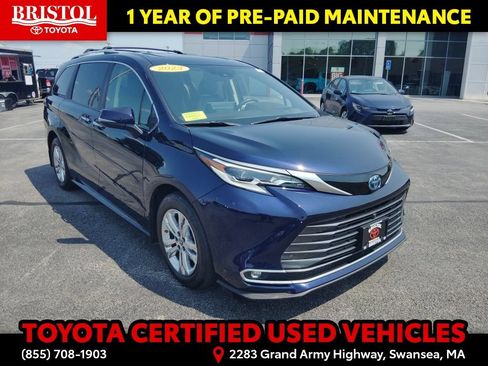 Certified 2023 Toyota Sienna Platinum AWD/4WD image 1