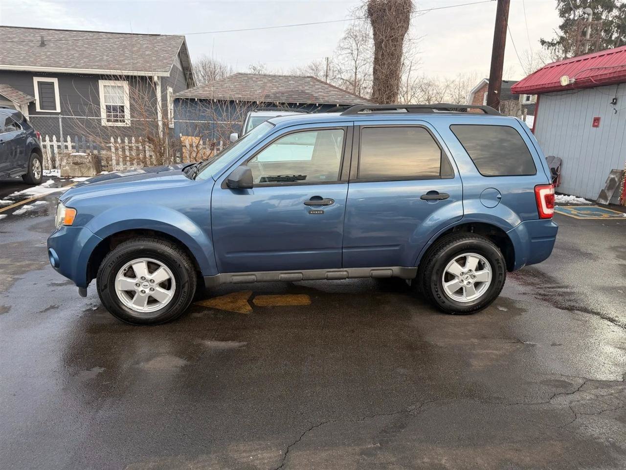 Used 2009 Ford Escape XLT FWD image 5