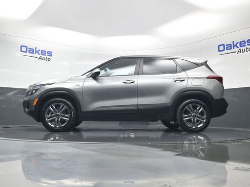 Used 2023 Kia Seltos LX image 39