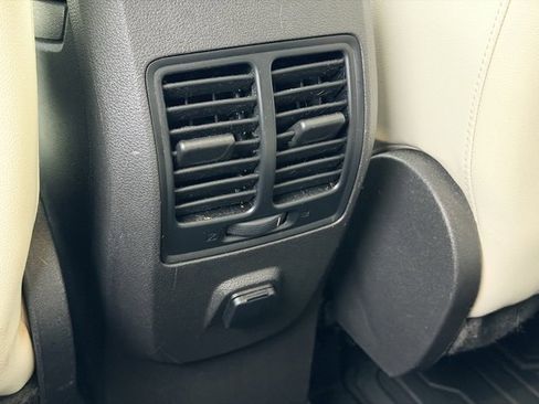 Used 2018 Ford Escape SEL w/ SEL Sport Appearance Package image 21