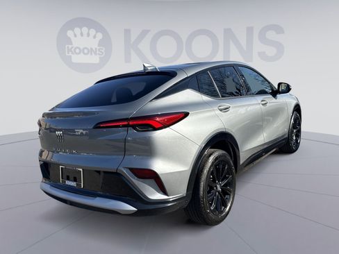 Used 2025 Buick Envista Sport Touring image 7