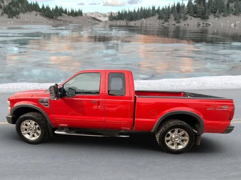 Used 2008 Ford F250 FX4 image 6