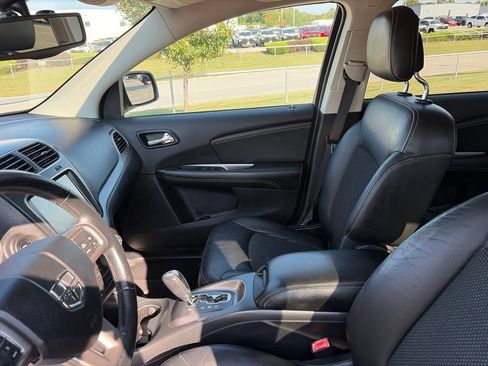 Used 2015 Dodge Journey Crossroad w/ Flexible Seating Group FWD image 45