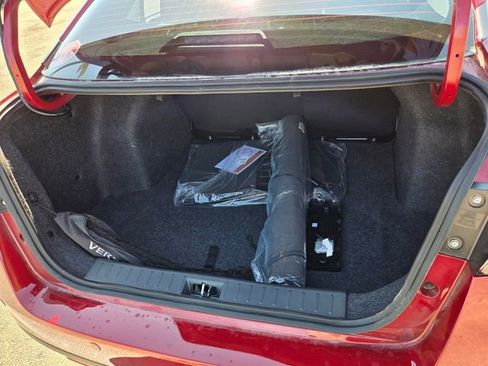 New 2025 Nissan Versa SR w/ Trunk Package FWD image 12