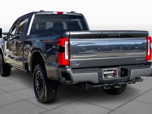 Used 2024 Ford F250 Platinum w/ FX4 Off-Road Package image 11