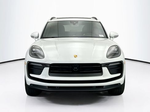Used 2026 Porsche Macan AWD/4WD image 10