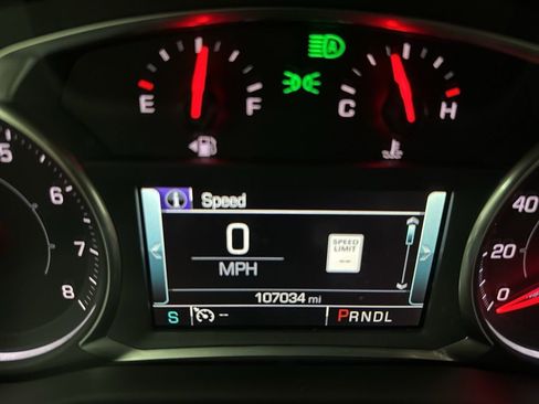 Used 2018 GMC Acadia SLT image 29