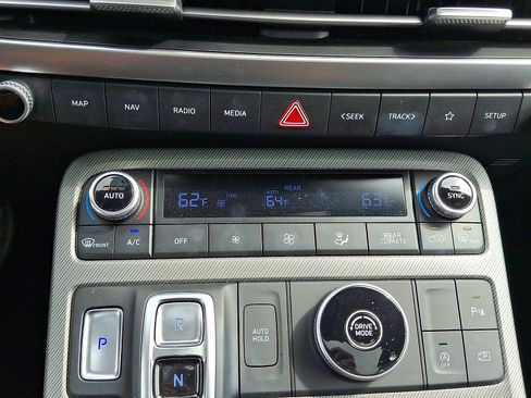 Certified 2023 Hyundai Palisade SEL FWD image 17