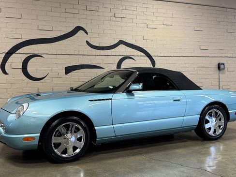 Used 2002 Ford Thunderbird image 16